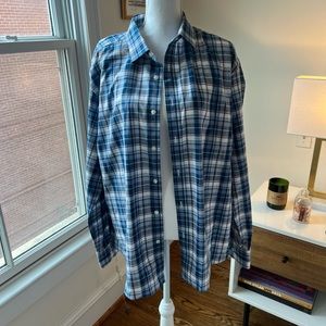 NWOT MEN’S UNTUCKit plaid shirt